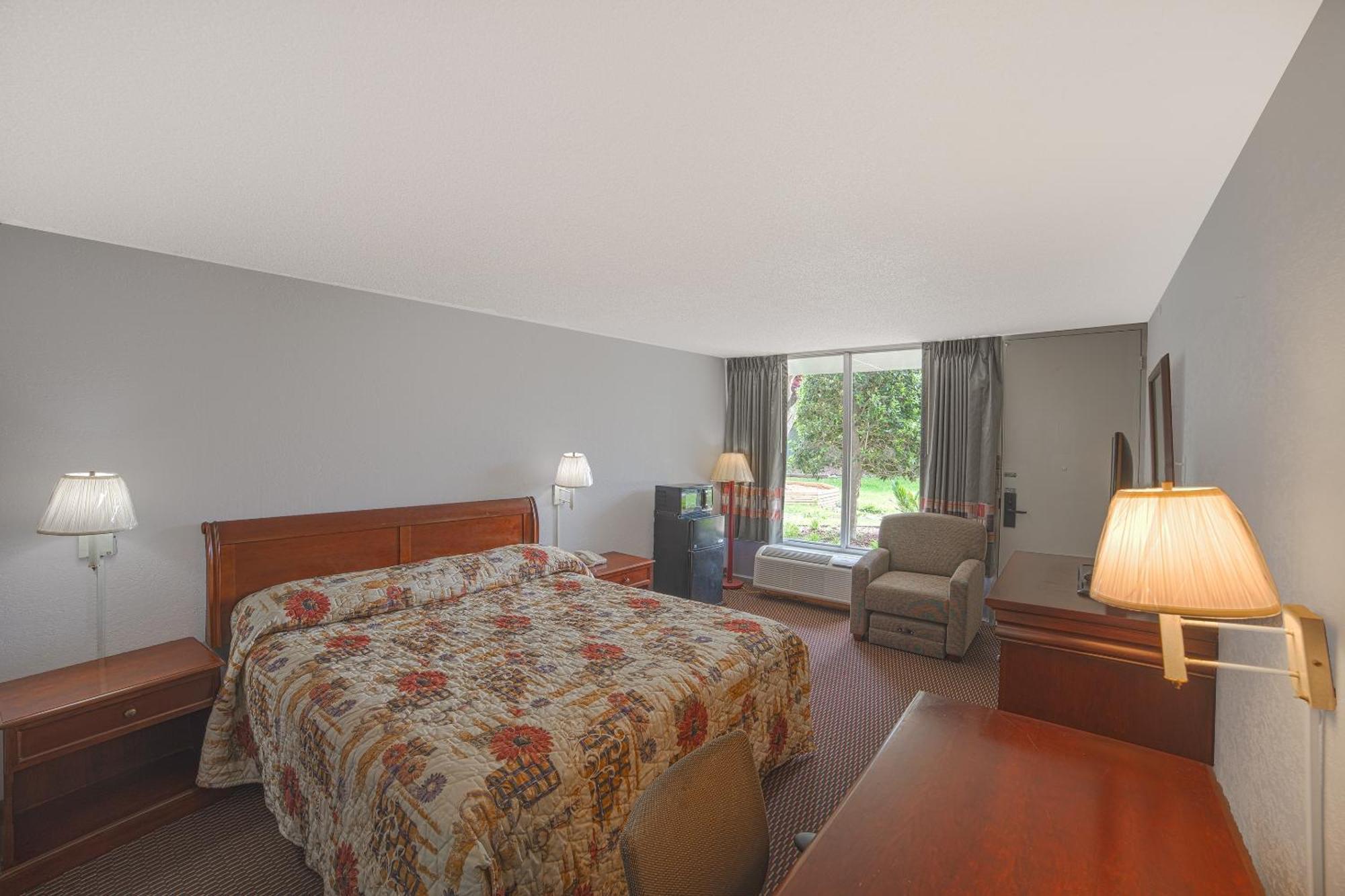 Masters Inn Selma Smithfield I-95 By Oyo Dış mekan fotoğraf