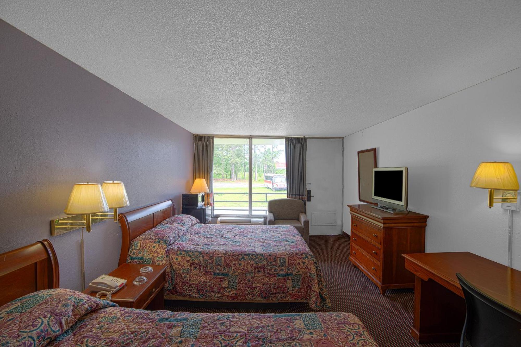 Masters Inn Selma Smithfield I-95 By Oyo Dış mekan fotoğraf